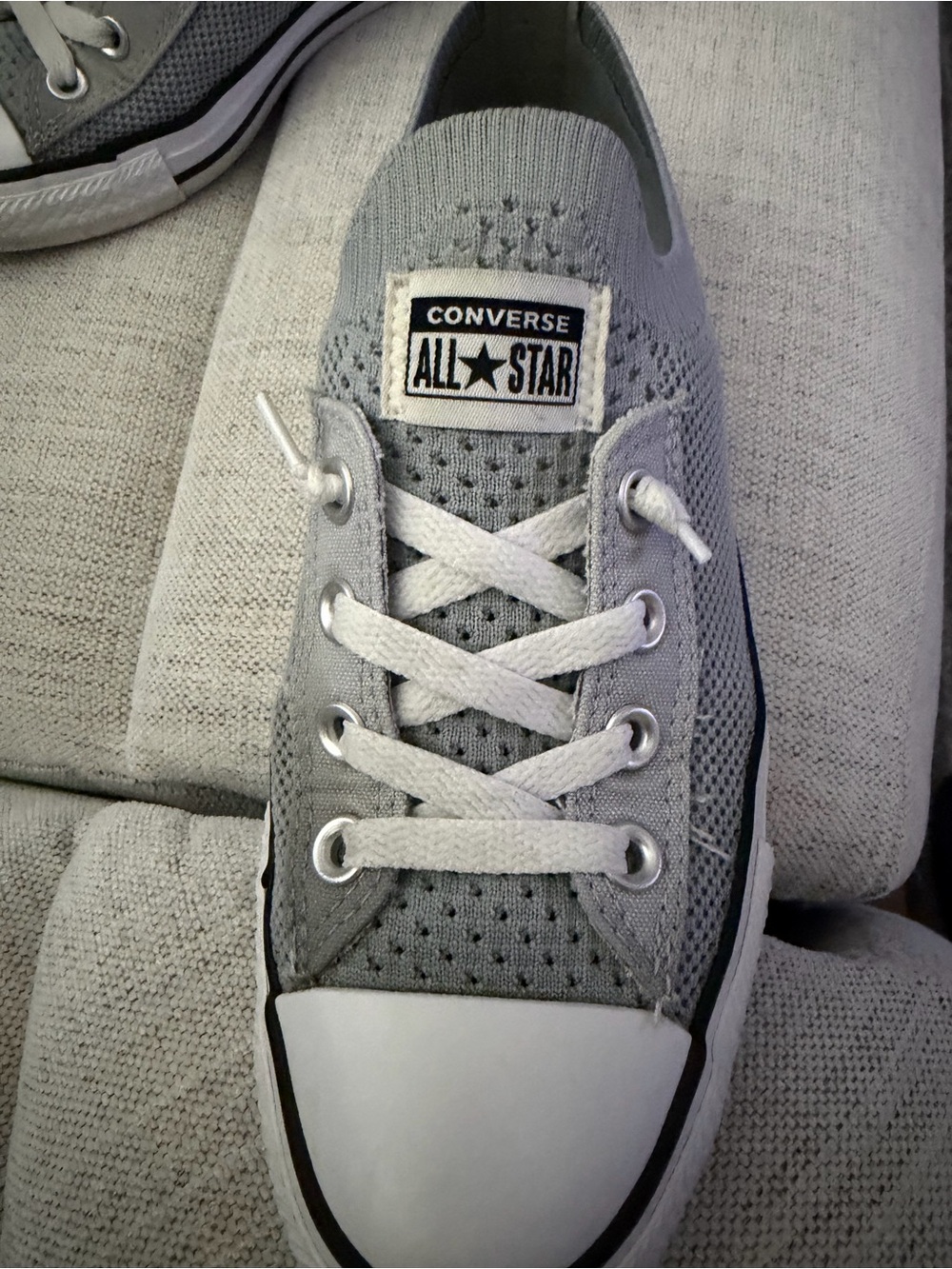 Women’s slip on converse tennis shoes - Picture 3 of 8